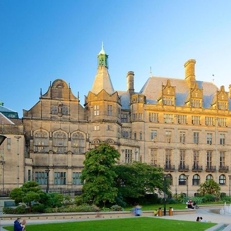 Sheffield City Centre , Free Wifi & Parking - Private Room - Shared House Zewnętrze zdjęcie